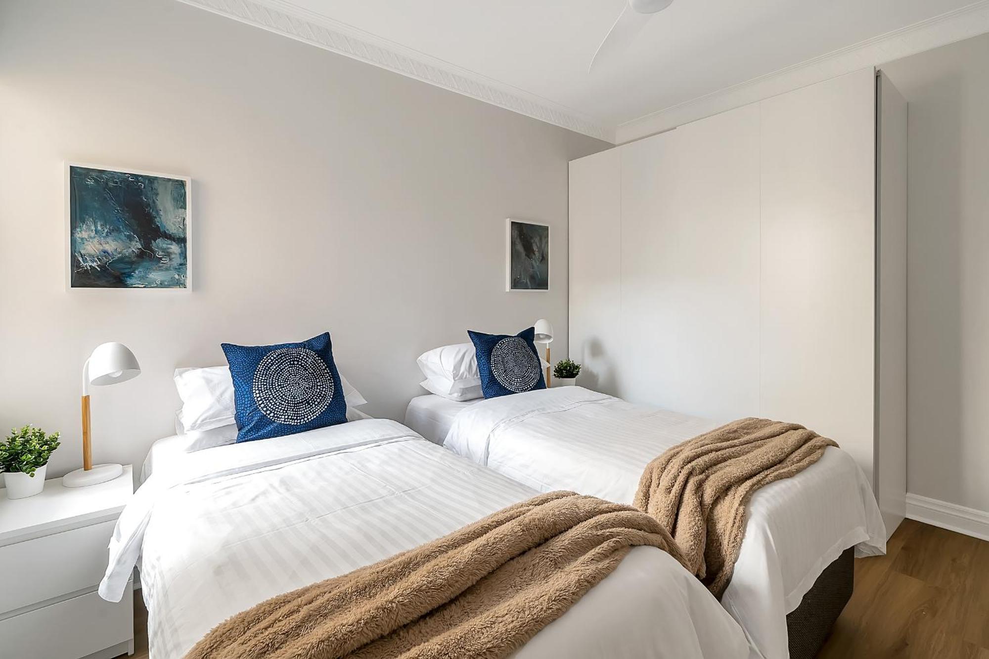 Renovated Harbourfront With Harbour Views * Sydney